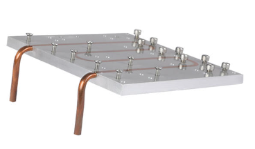 Water-cooled panels with copper tubes Wassergekühlte Paneele mit Kupferrohren.