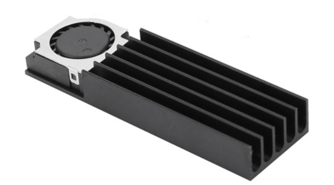 Heatsink and fan design without bypass Kühlkörper- und Lüfterdesign ohne Bypass