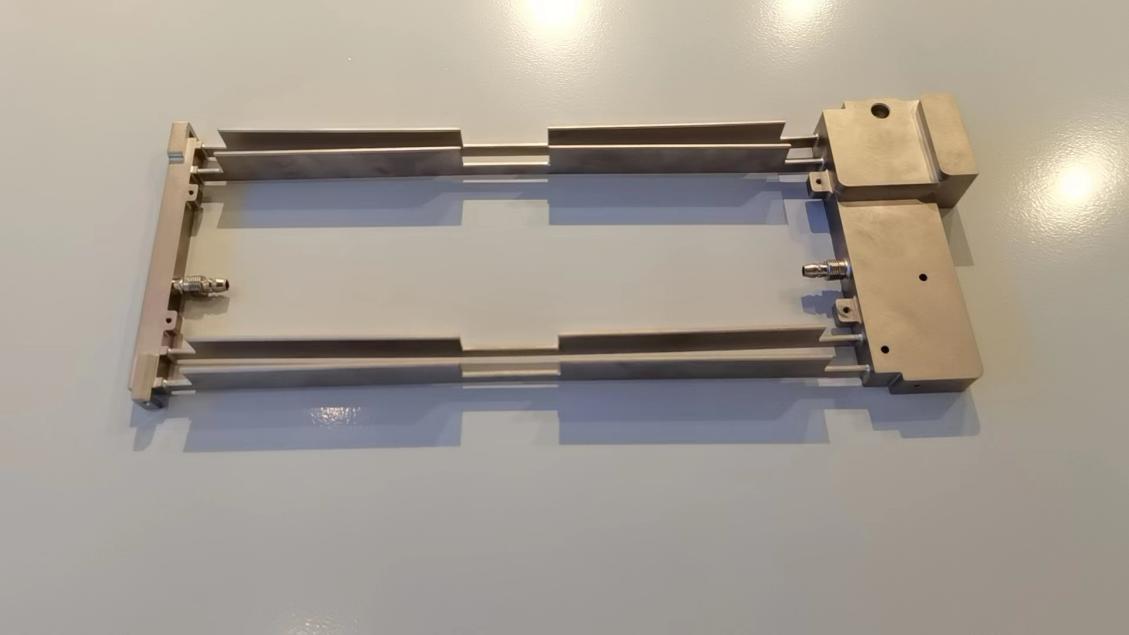 Electroplating treatment for heat sinks Galvanische Behandlung von Kühlkörpern